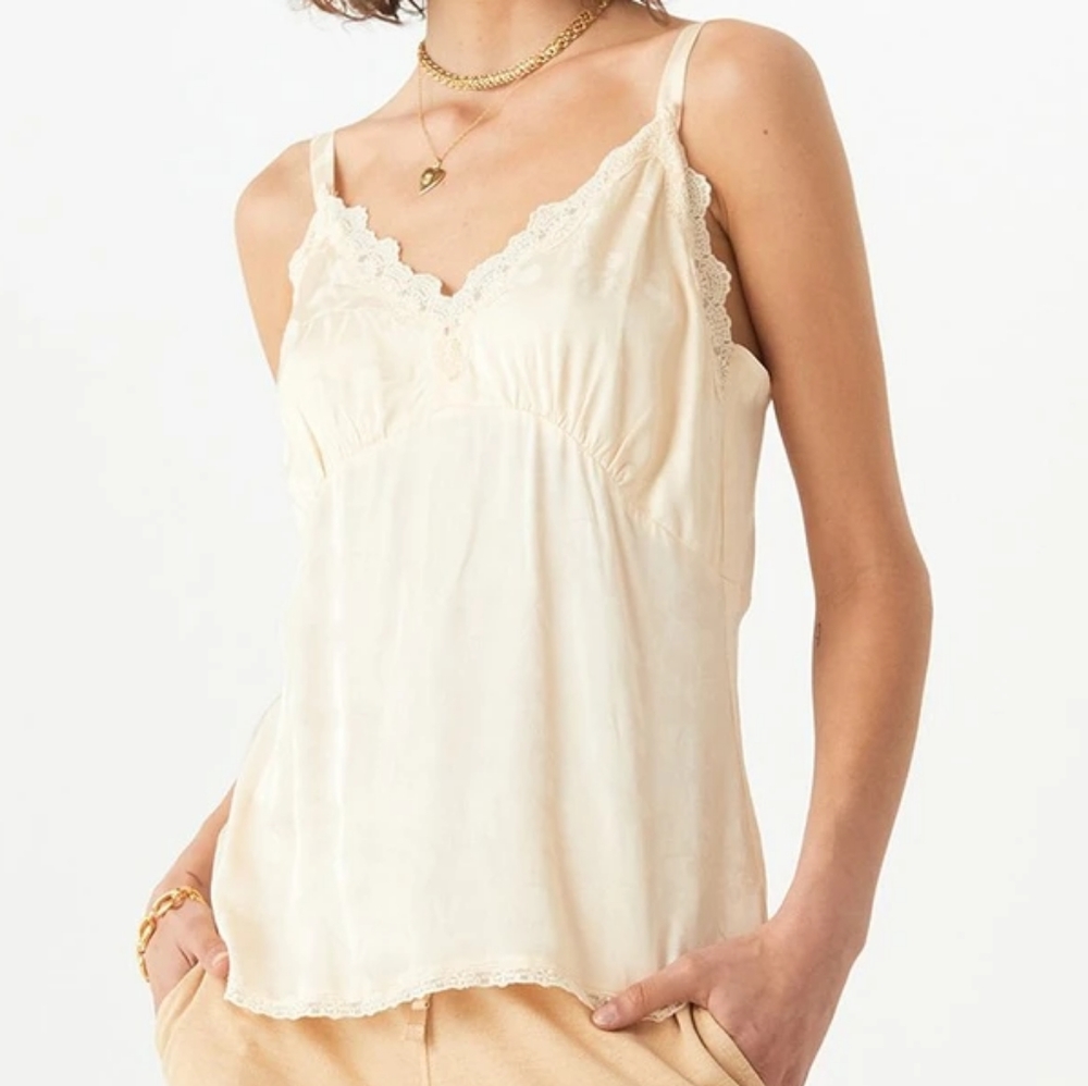 size swap S -> XS petal jacquard cami